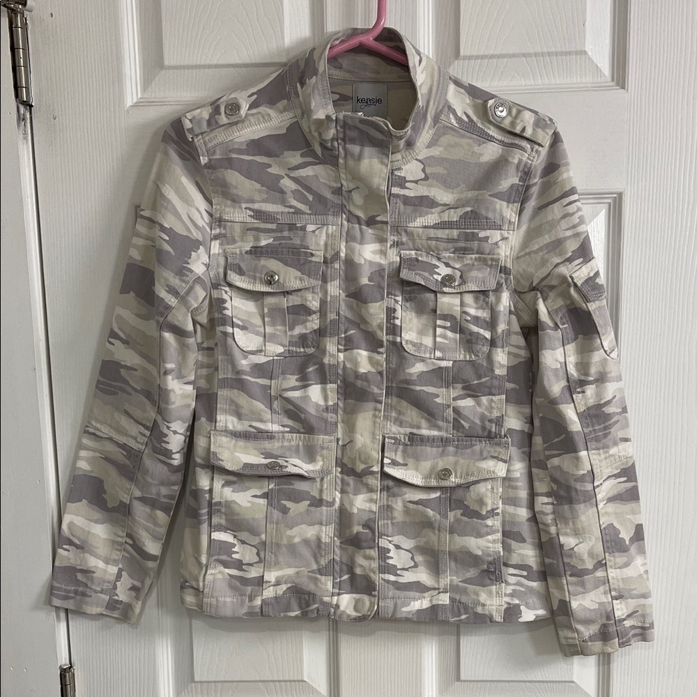 Kensie Women's Gray Camouflage Jean Jacket